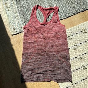 EUC Pink Ombre Lululemon Swiftly Tech Tank. Size 10.